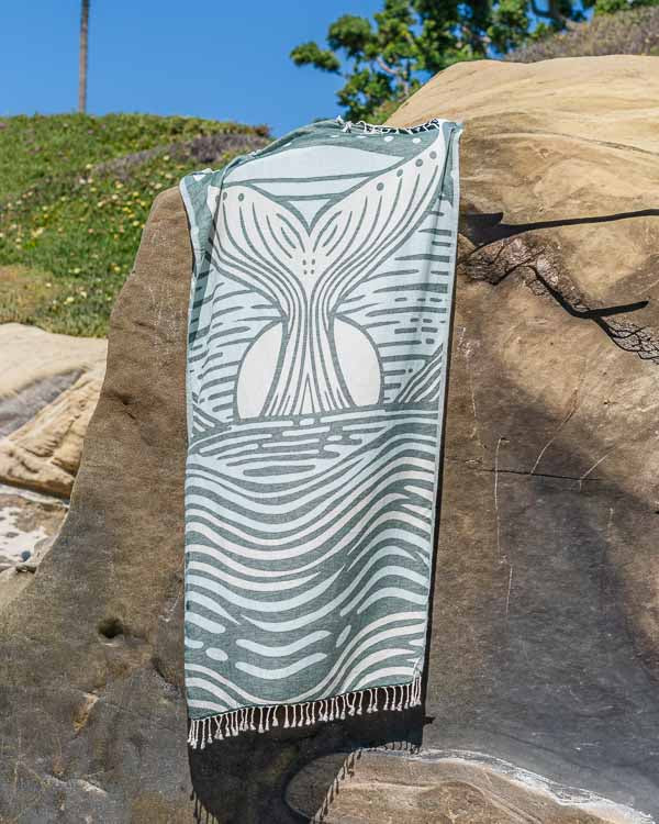 Sandcloud Marisol Whale Strandtuch